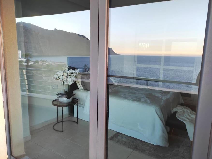 Luxury Los Gigantes Apartment Пуерто-де-Сантьяго Екстер'єр фото